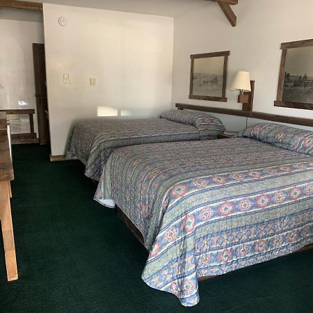 Bunkhouse Motel Guernsey Exterior photo