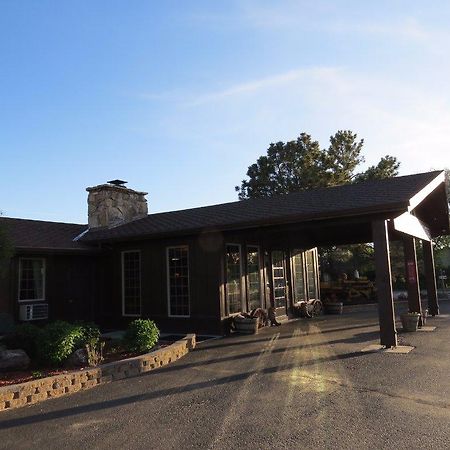 Bunkhouse Motel Guernsey Exterior photo